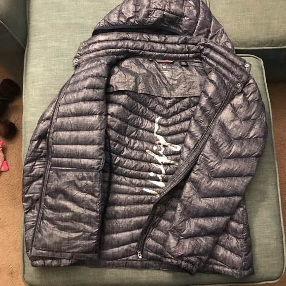 Puffer Jacket - Picture 3 of 6